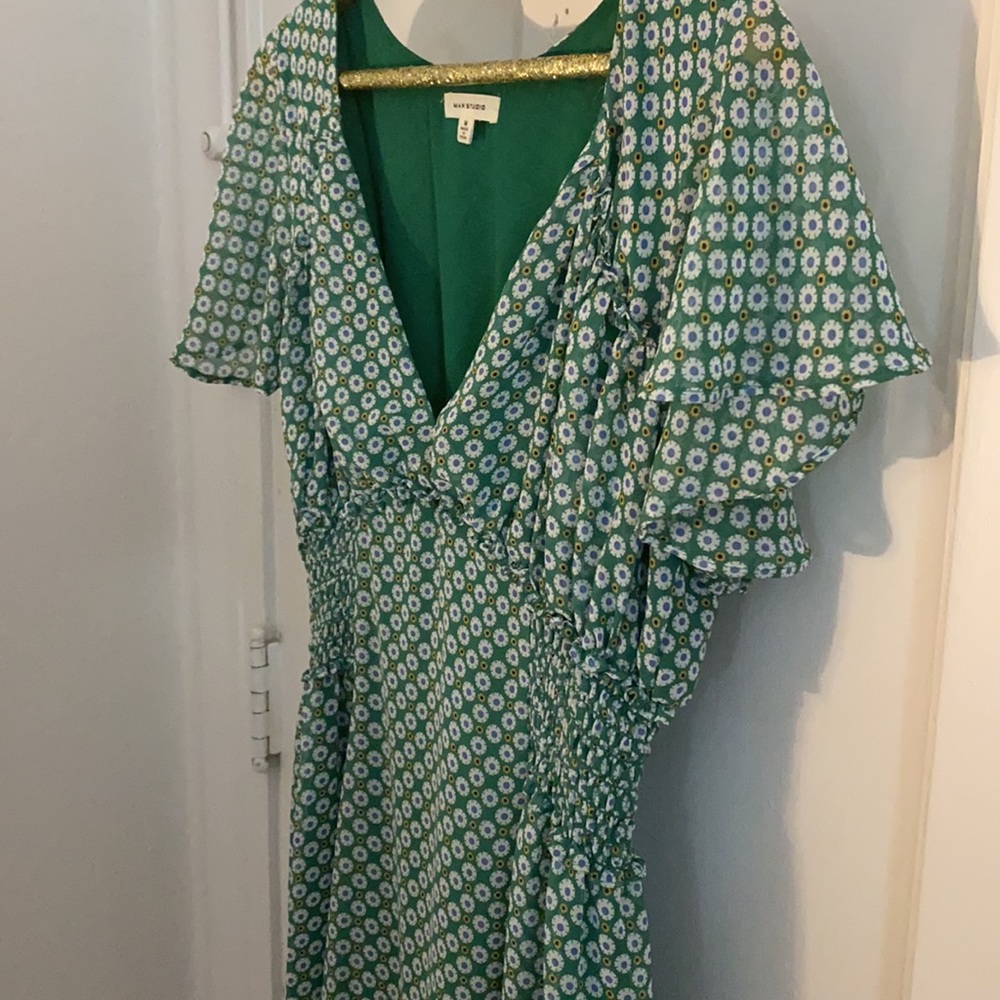 Max Studio Flutter Sleeve Floral Dress - Picture 3 of 8